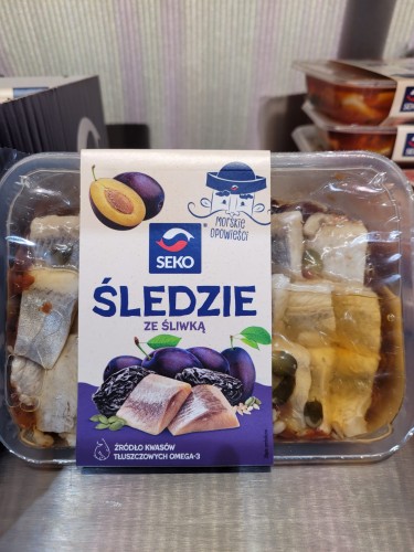 seko_sledzie_ze_sliwka_500g.jpg