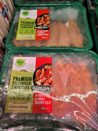 POLĘDWICZKI_Z_KURCZAKA_W MARYNACIE_O_SMAKU_JAGODY_GOJI_400G.jpg