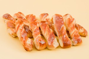 ŚWIRKI DROŻDŻOWE Z MARMOLADĄ /DOMOWA