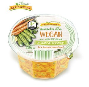 surowka-dla-wegan-i-wegetarian-z-zielonym-ogorkiem.jpg